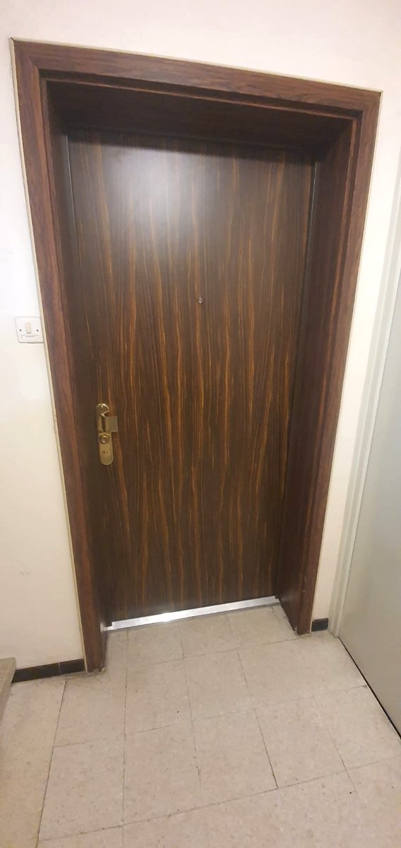 Porte blindée zébrano doré appartement Lyon